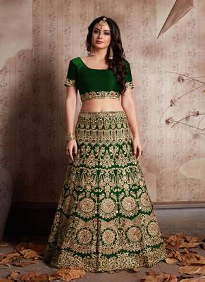 Green embroidered velvet semi stitched lehenga 4