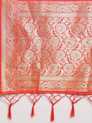 Red woven semi silk saree  with blouse 4