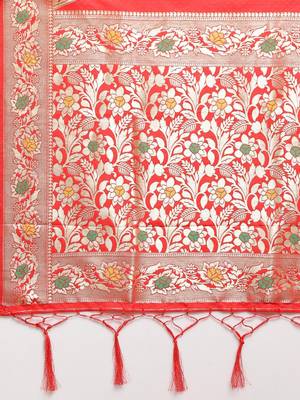 Red woven semi silk saree  with blouse 4