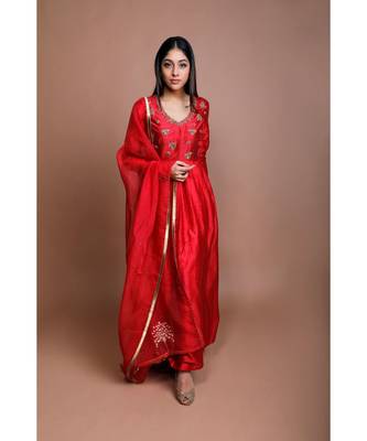 Showshaa Antique Gold Embroidered Pleated Anarkali 1