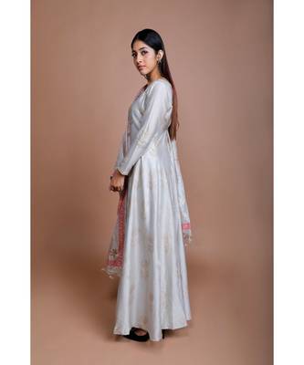 SHOWSHAA SCOTTISH THISTLE ANARKALI SET with floral tussor dupatta 5