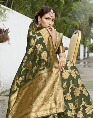 Green woven banarasi cotton saree with blouse 2