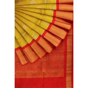 Yellow hand woven andhra pradesh handloom saree with blouse 4