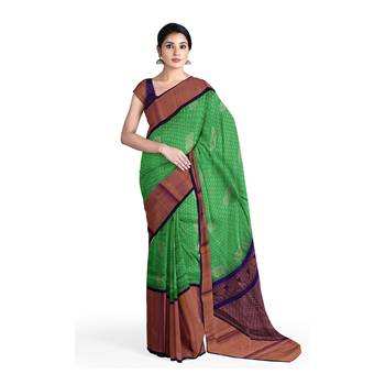 Green hand woven andhra pradesh handloom saree with blouse 1