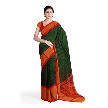 Dark green hand woven andhra pradesh handloom saree with blouse 1