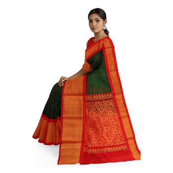Dark green hand woven andhra pradesh handloom saree with blouse 2