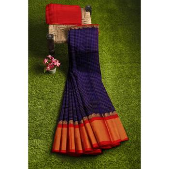 Blue hand woven andhra pradesh handloom saree with blouse 4