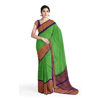 Green hand woven andhra pradesh handloom saree with blouse 1