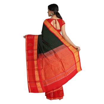 Dark green hand woven andhra pradesh handloom saree with blouse 3