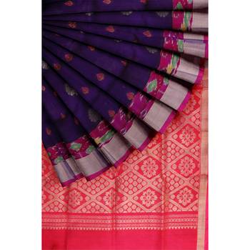 Dark blue hand woven andhra pradesh handloom saree with blouse 4