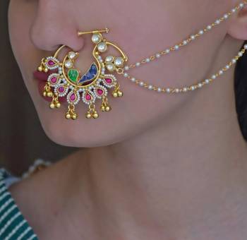 Green emerald  nose-ring 1