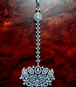 Platinum cubiczirconia maang-tikka