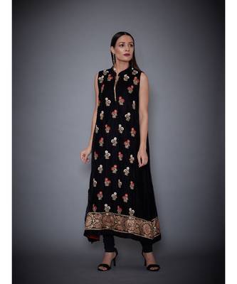 Ri Ritu Kumar Black Embroidered Velvet Kurta With Churidar & Inner 1