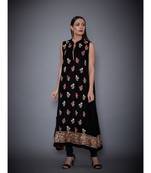 Ri Ritu Kumar Black Embroidered Velvet Kurta With Churidar & Inner