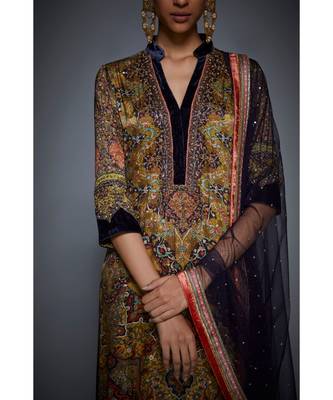 RI Green satin Sleeves Kurta Set 5