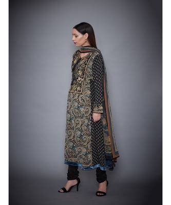 Ri Ritu Kumar Black & Beige Jamawar Kurta With Churidar & Dupatta 2