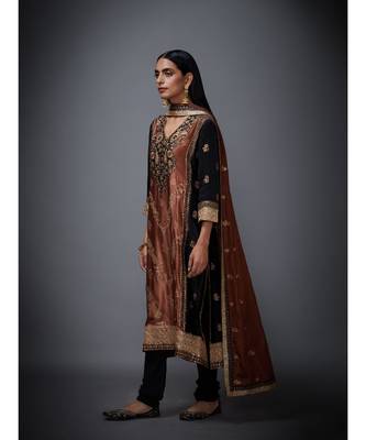 RI Black satin Geometric Print Kurta Set 3