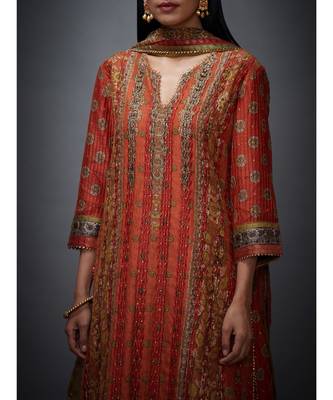 Ri Ritu Kumar Green cotton silk Kurta With Skirt & Dupatta 6
