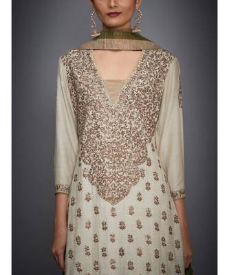 Ri Ritu Kumar Beige Silk Kurta With Crinkled Palazzo and Dupatta 5