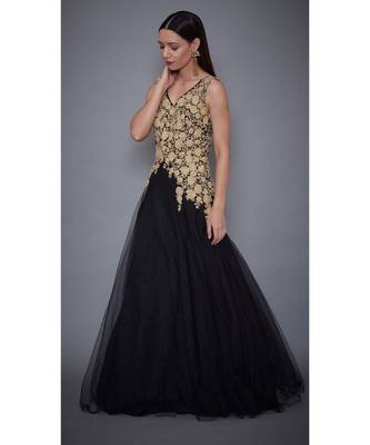 Ri Ritu Kumar V Neck Sleeveless Black Embroidered Gown 5