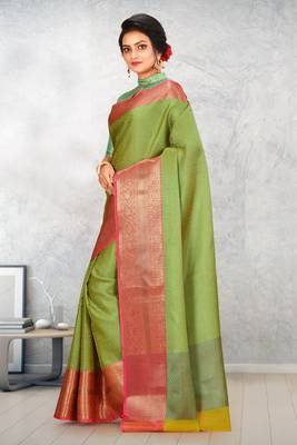 Green Banarasi Tanchoi Art Muslin Silk Saree With Blouse 2