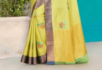 Light Green Banarasi Tanchoi Art Muslin Silk Saree With Blouse 3