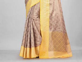 Antique Gold Banarasi Brocade Art Silk Saree With Blouse 3