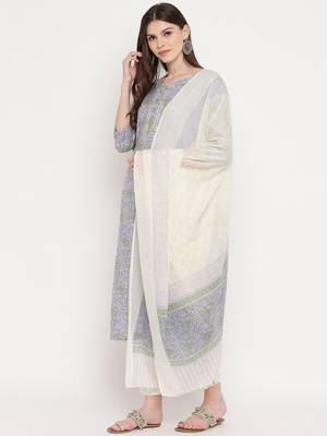 Women'S Floral Print & Gota Patti Work Straight Cotton Lavender Kurta,Pant & Dupatta 3