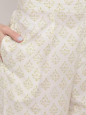 Women'S Floral Print & Gota Patti Work Straight Cotton Lavender Kurta,Pant & Dupatta 6