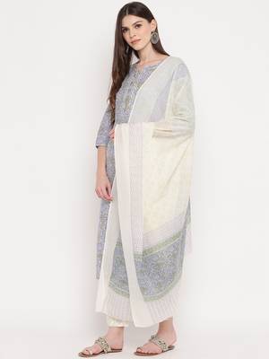 Women'S Floral Print & Gota Patti Work Straight Cotton Lavender Kurta,Pant & Dupatta 10