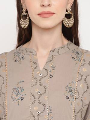 Women's Foil Print & Gota Patti Work Straight cotton Grey Kurti With Pant Set 5