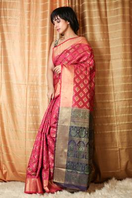 Pink woven patola saree with blouse 2