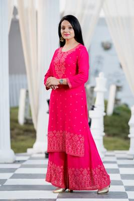Light-rani-pink printed rayon kurtas-and-kurtis 4