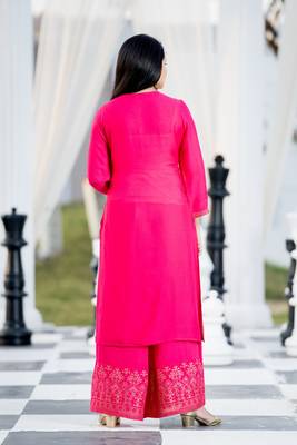 Light-rani-pink printed rayon kurtas-and-kurtis 5