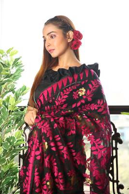 Black hand woven blended cotton saree  3