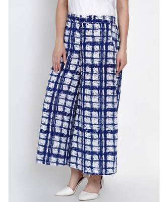 women blue and white abstract print flared relaxed pants 3
