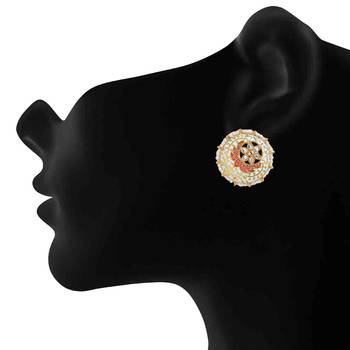 Multicolor pearl studs 2