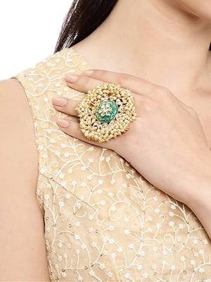 Green pearl rings 1