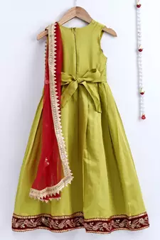 Girls Ruffle Sleeve Taffeta Silk Party Gown- Green
