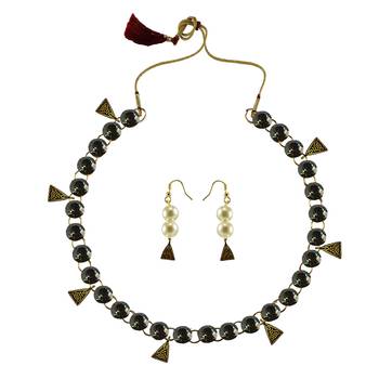 Grey Stone Stud-Gold Platted Brass Necklace 1