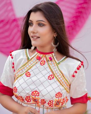 Multi checkered pants and Offwhite traditional keida and pants set 3