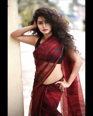 Black & Red Tie & Dye Organza Saree 5