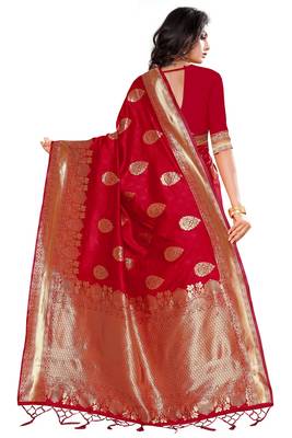Red woven silk saree with blouse 4