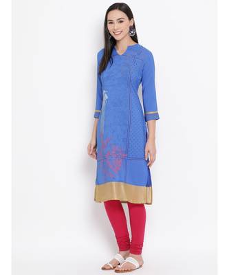 Women  Blue Crepe Printed Straight Kurta 2