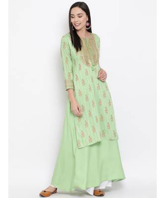 Women  green Cotton Embroidered Anarkali Kurta 1