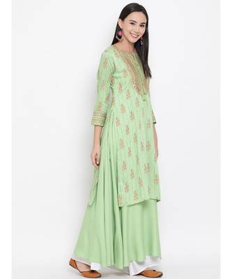 Women  green Cotton Embroidered Anarkali Kurta 3