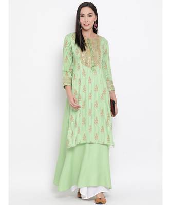 Women  green Cotton Embroidered Anarkali Kurta 5
