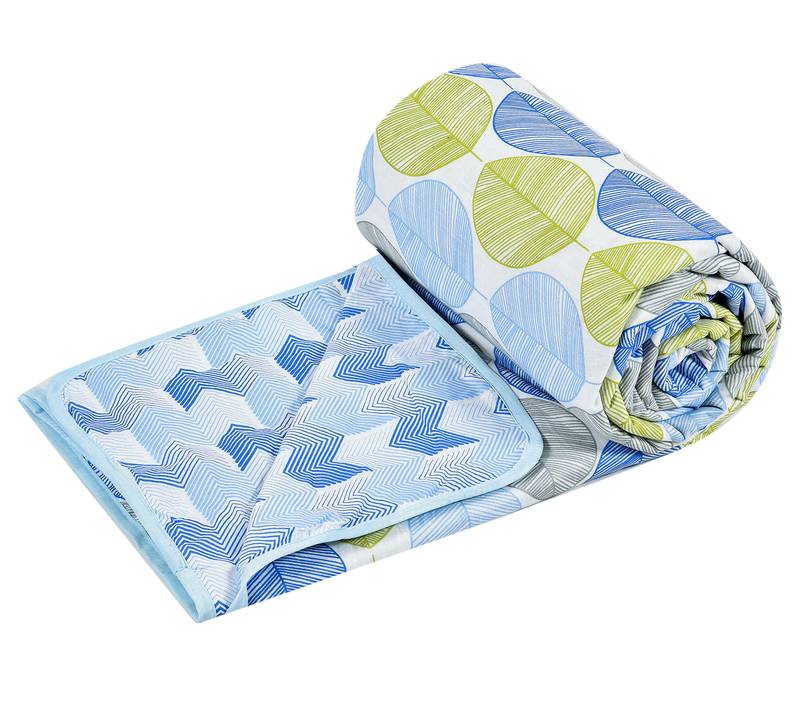 Blue Be Wangle Leaves Printed Reversible Single Bed Dohar AC Blanket