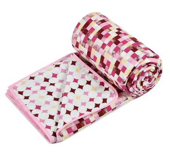 Light Red Be Wangle Geometric Printed Reversible Single Bed Dohar AC Blanket 4