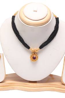 Traditional maharashtrian mangalsutra with earrings